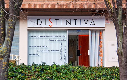 Logo de Distintiva.com